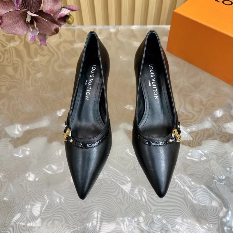 Trendsetting Louis Vuitton Heeled Shoes 32370
