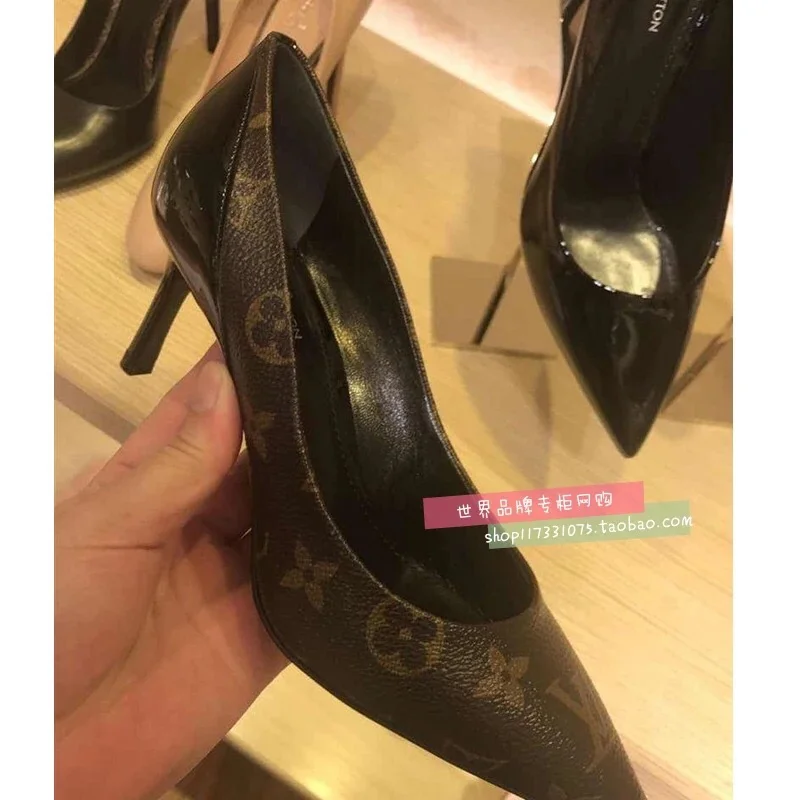 Louis Vuitton Heeled Shoes Tailored 32349