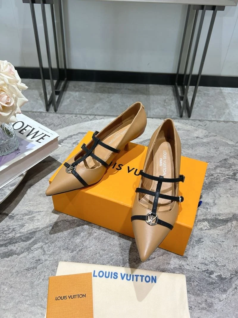 Versatile Louis Vuitton Heeled Shoes 32354