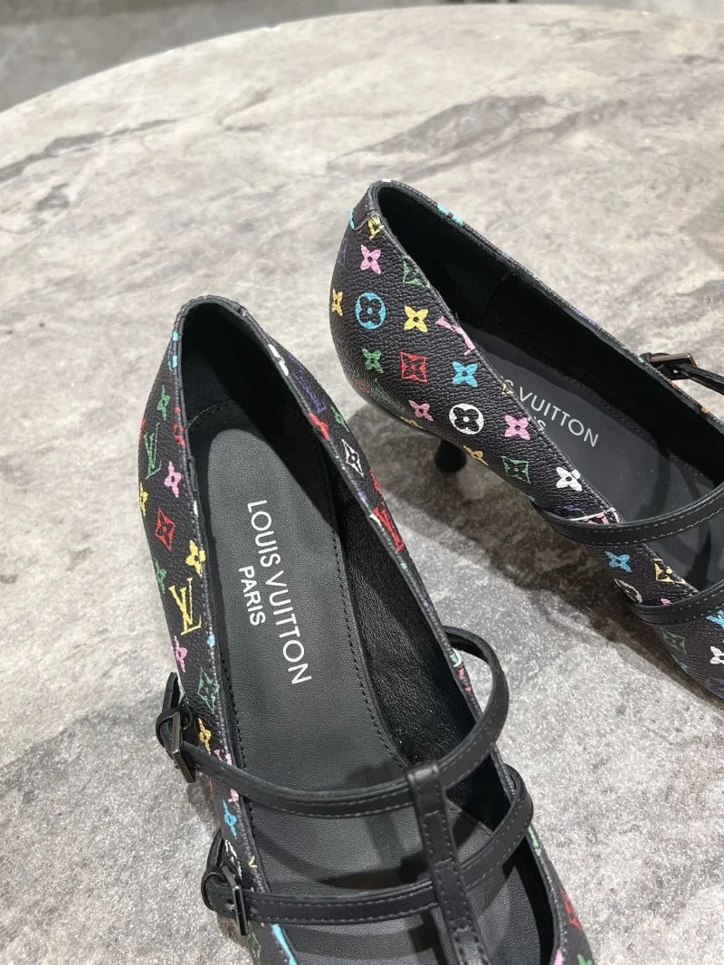 HighPerformance Louis Vuitton Heeled Shoes 32353