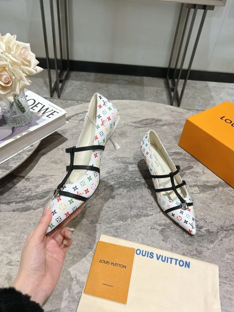 Lightweight Louis Vuitton Heeled Shoes 32355