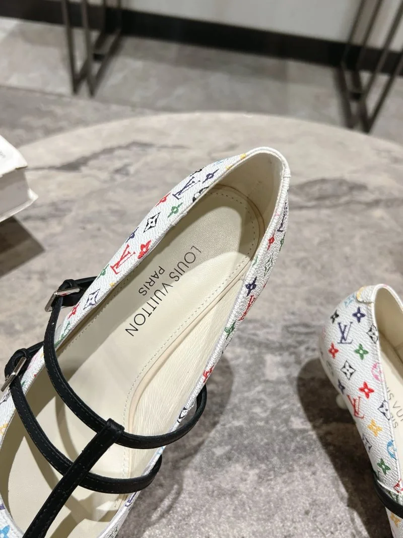 Lightweight Louis Vuitton Heeled Shoes 32355