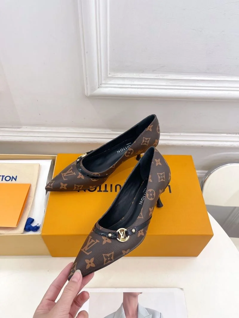 Comfortable Louis Vuitton Heeled Shoes 32365