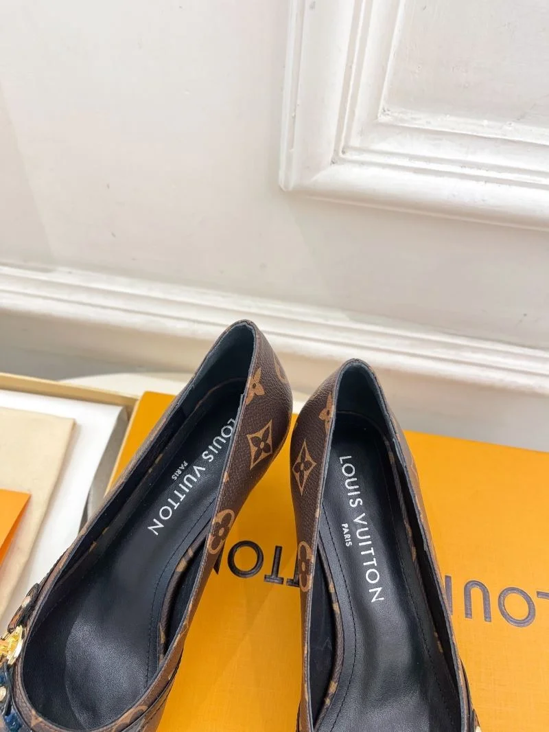 Comfortable Louis Vuitton Heeled Shoes 32365