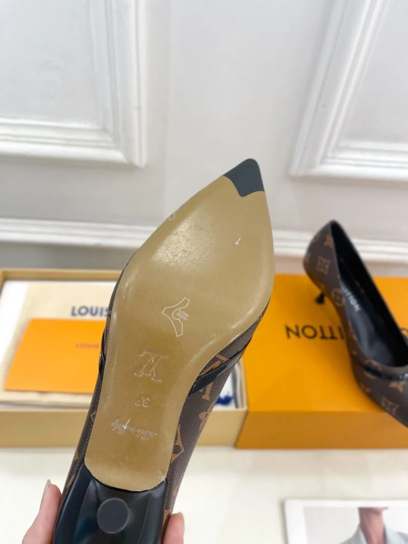 Comfortable Louis Vuitton Heeled Shoes 32365