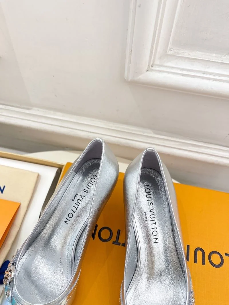 Modern Louis Vuitton Heeled Shoes 32360