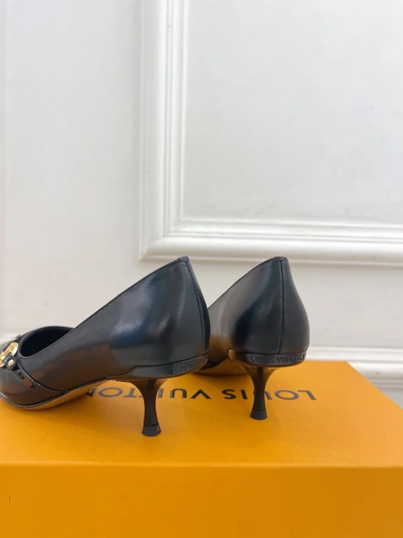 Louis Vuitton Heeled Shoes Trendy 32362