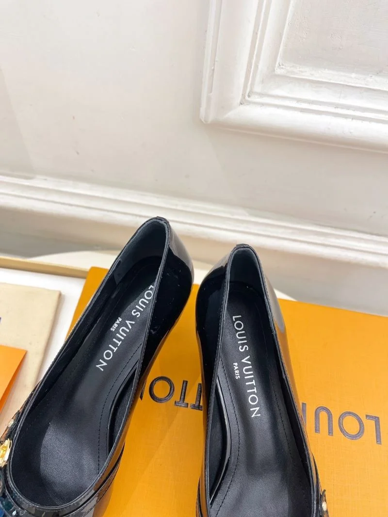 Louis Vuitton Heeled Shoes ModernLook 32367