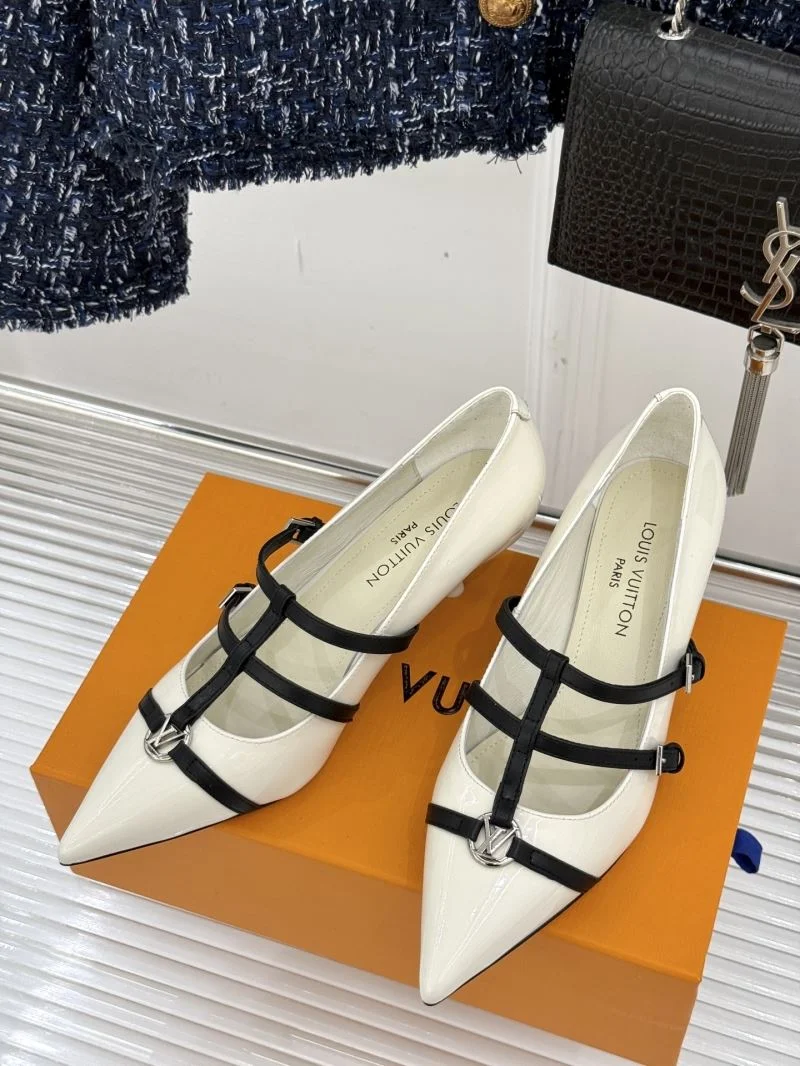 Louis Vuitton Heeled Shoes Durable 32346
