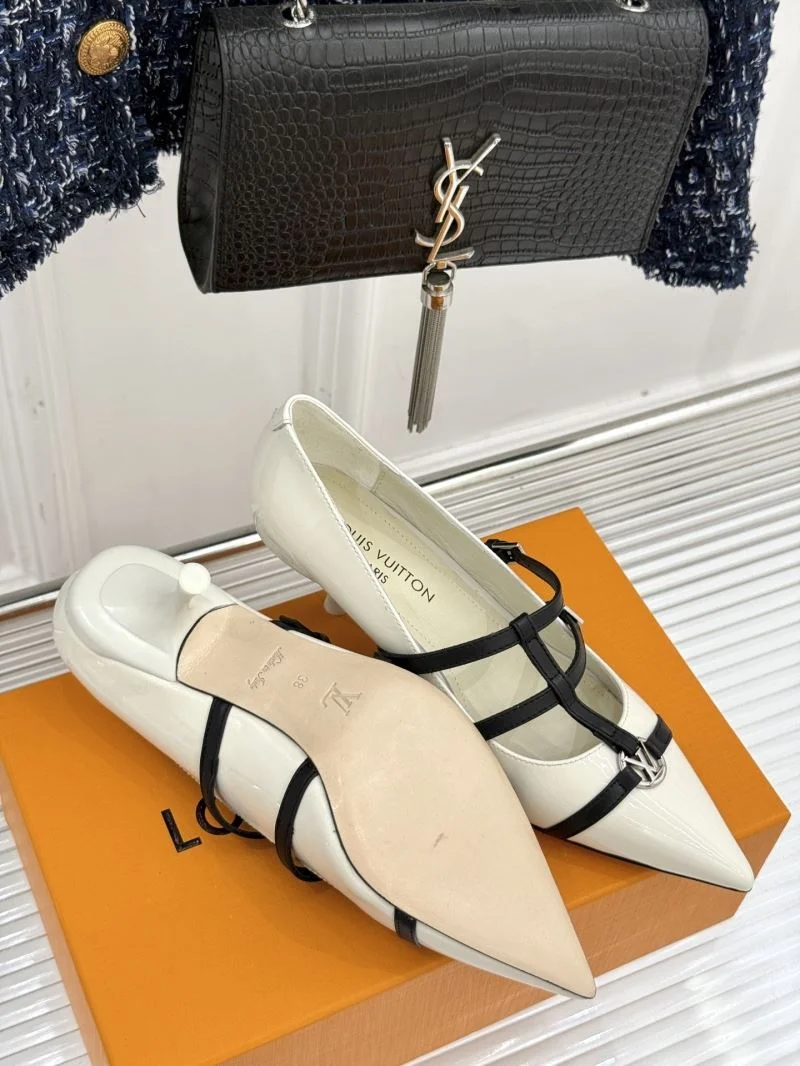 Louis Vuitton Heeled Shoes Durable 32346