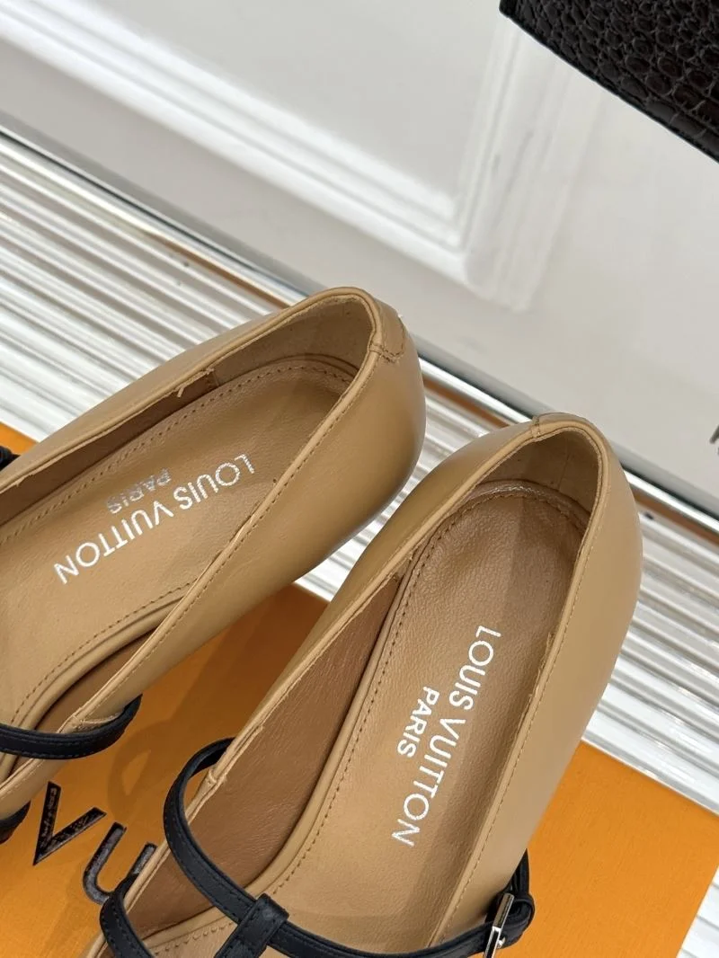 Seasonal Louis Vuitton Heeled Shoes 32345