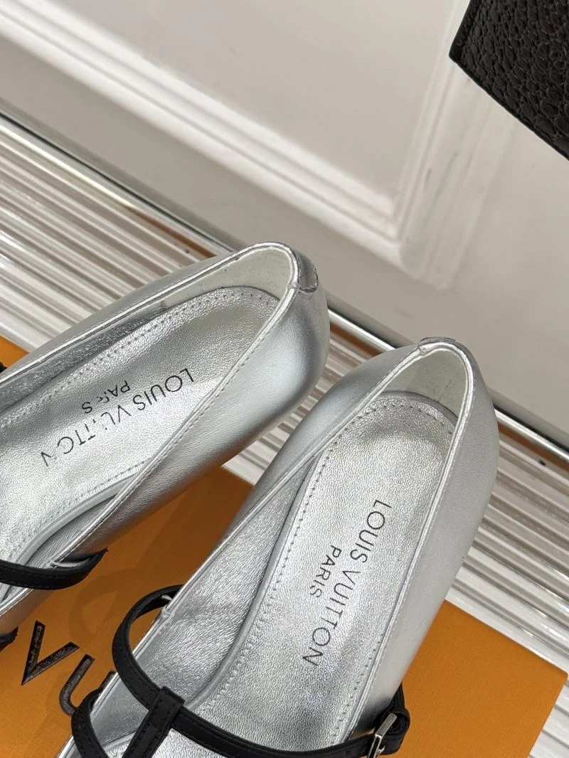 Louis Vuitton Heeled Shoes Lightweight 32361