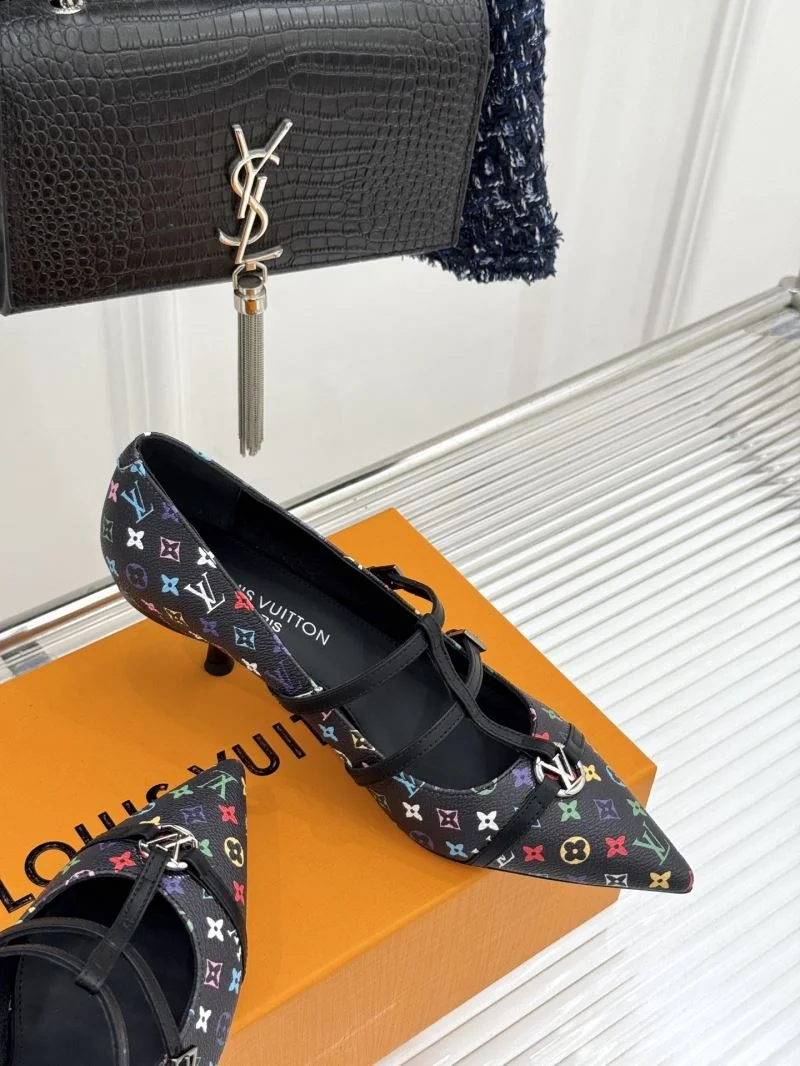 Lightweight Louis Vuitton Heeled Shoes 32363