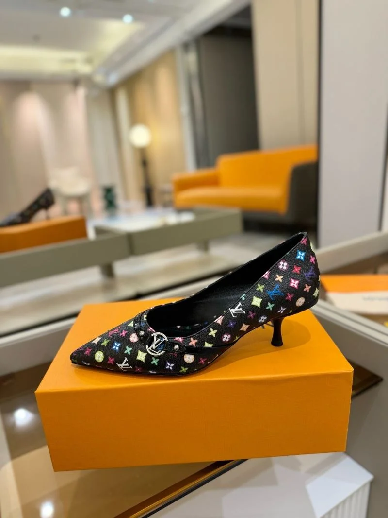 Lightweight Louis Vuitton Heeled Shoes 32343