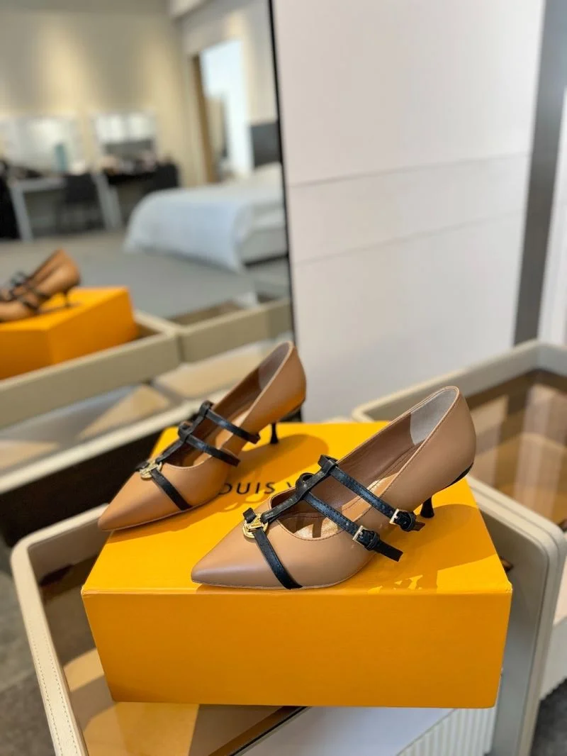 Attractive Louis Vuitton Heeled Shoes 31997