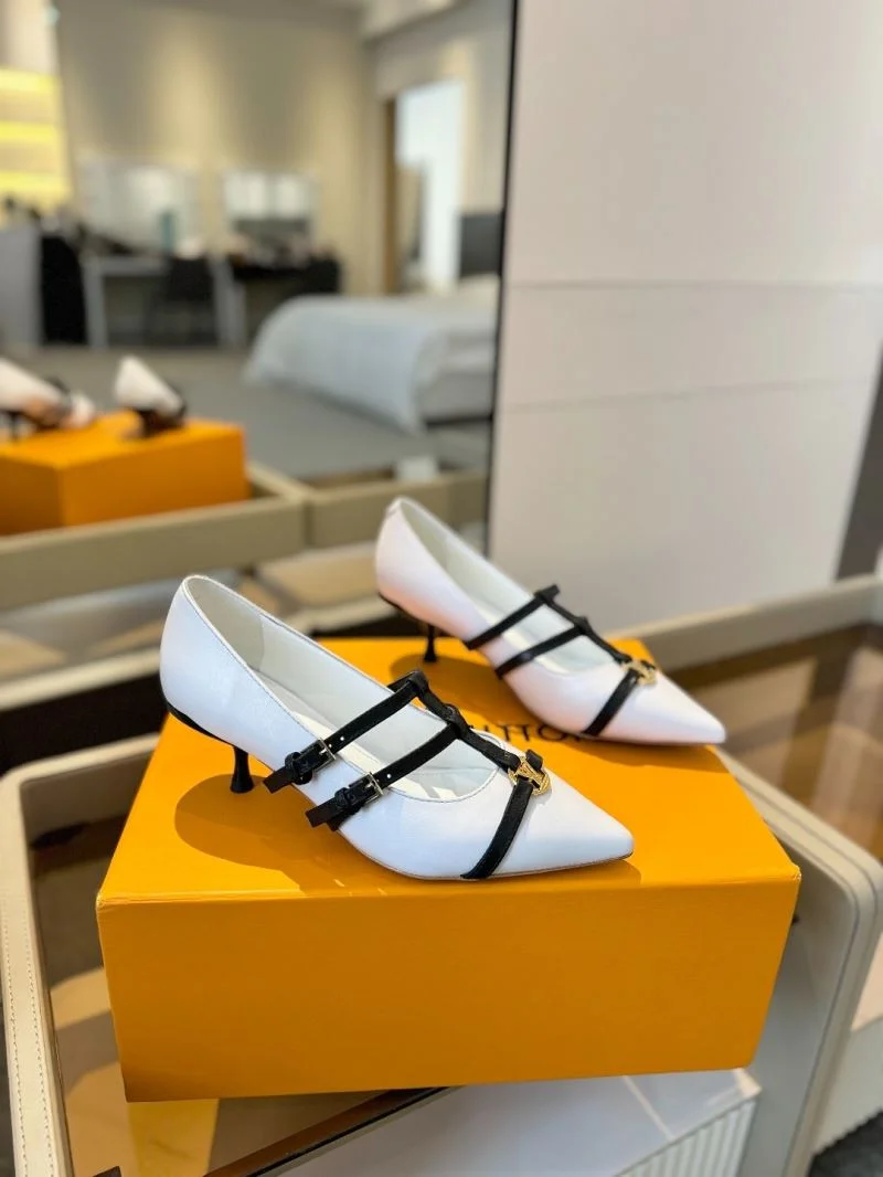 Sophisticated Louis Vuitton Heeled Shoes 31988