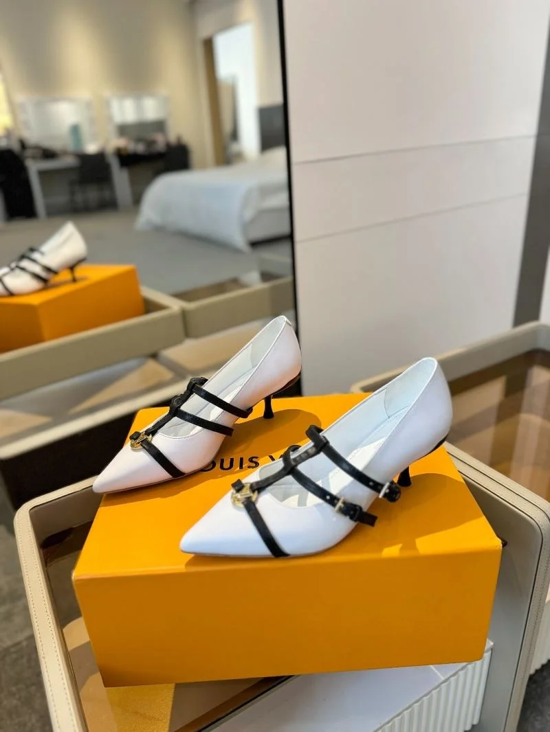 Sophisticated Louis Vuitton Heeled Shoes 31988