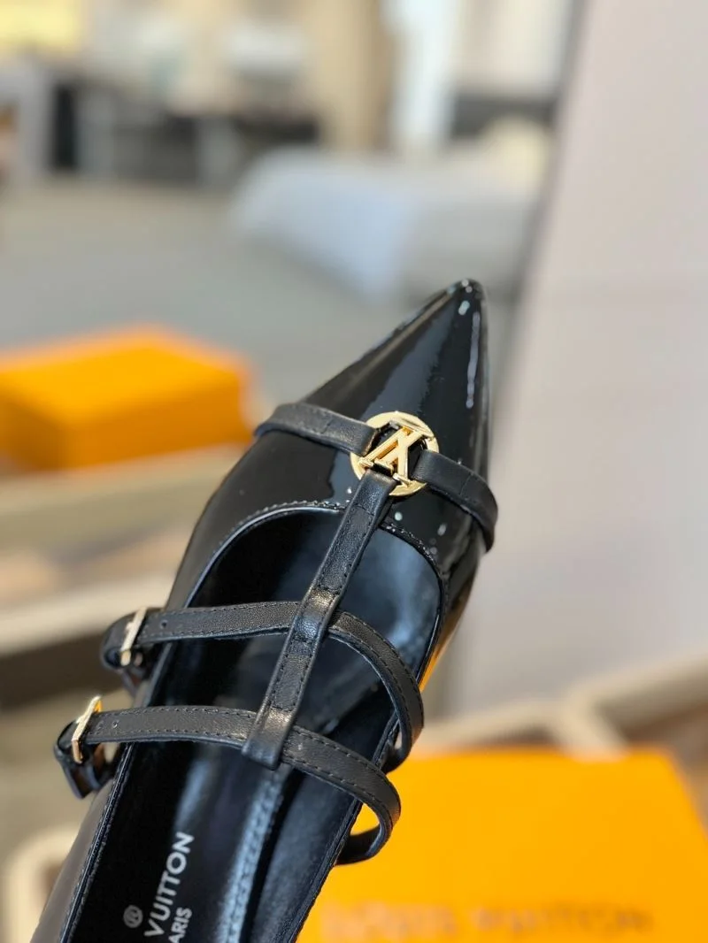 MoistureWicking Louis Vuitton Heeled Shoes 31979