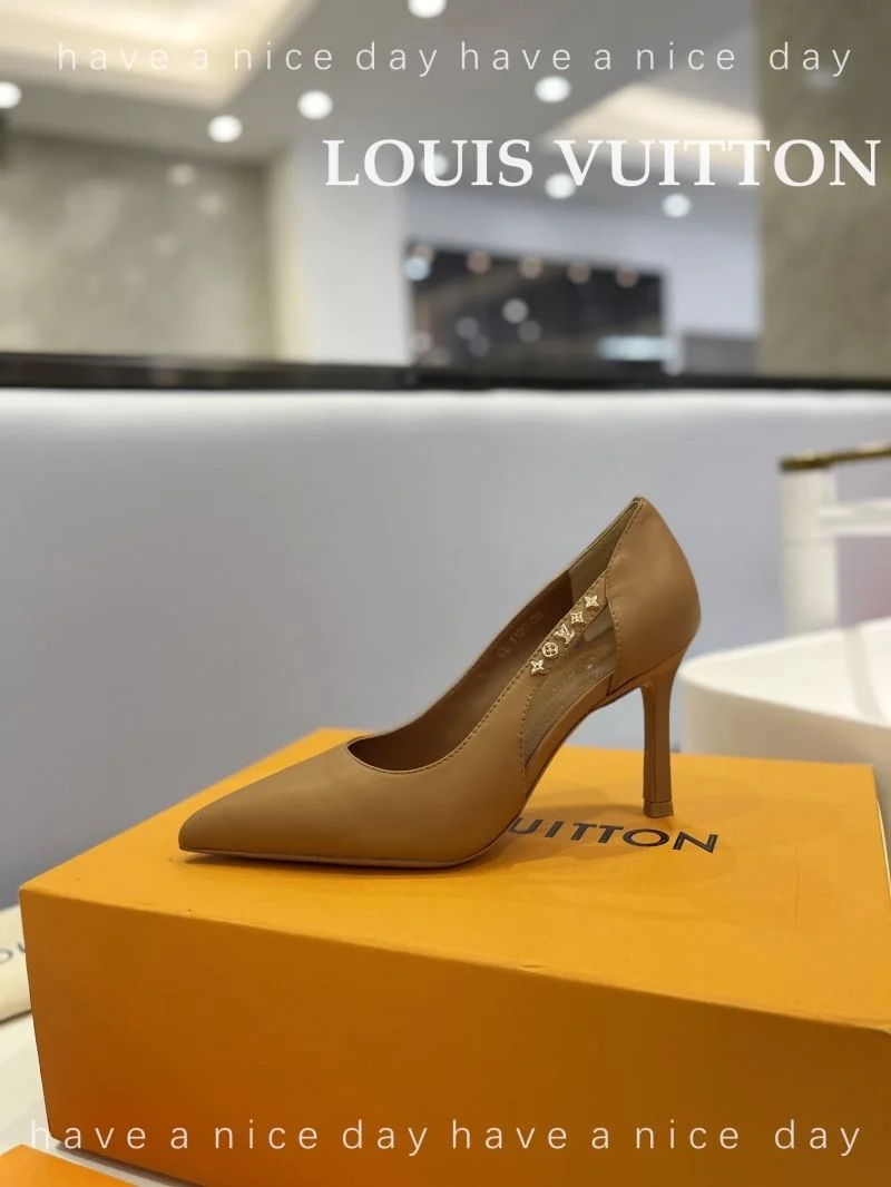 Cozy Louis Vuitton Heeled Shoes 31990