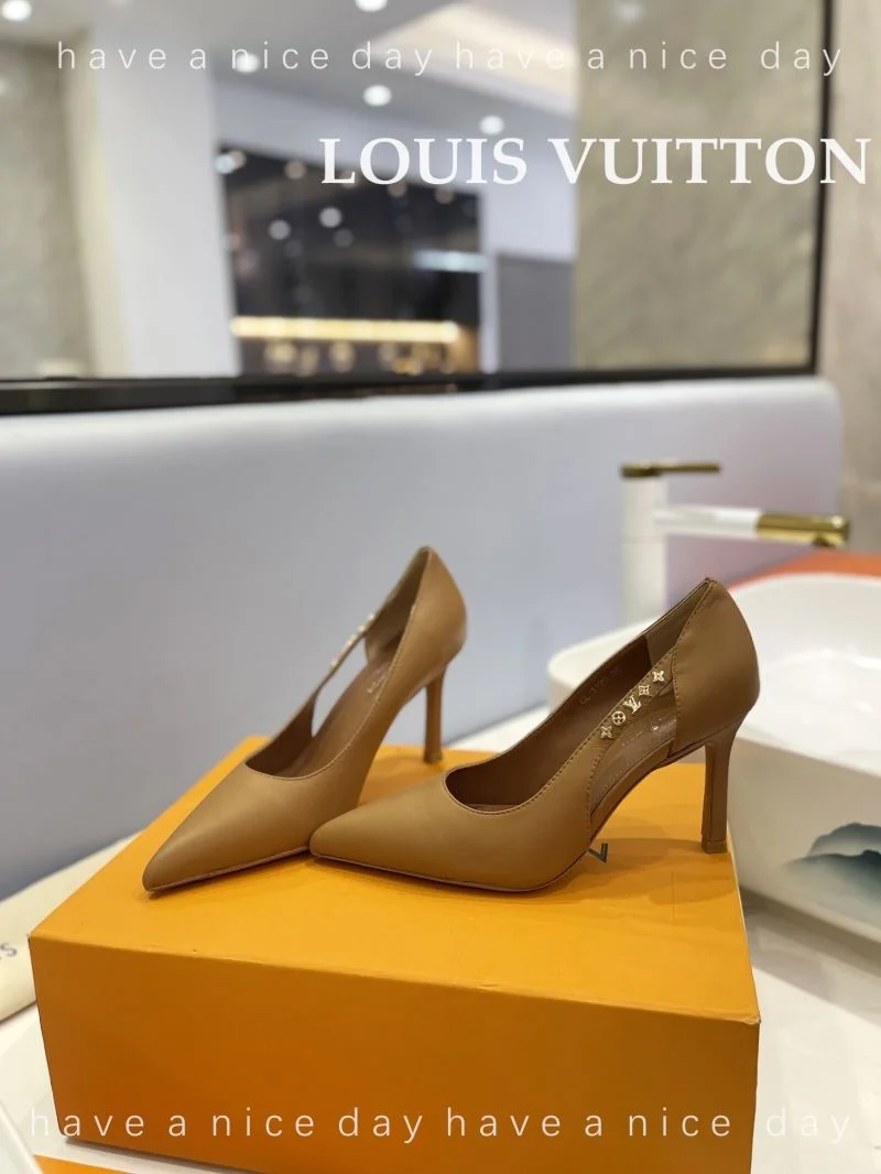 Cozy Louis Vuitton Heeled Shoes 31990