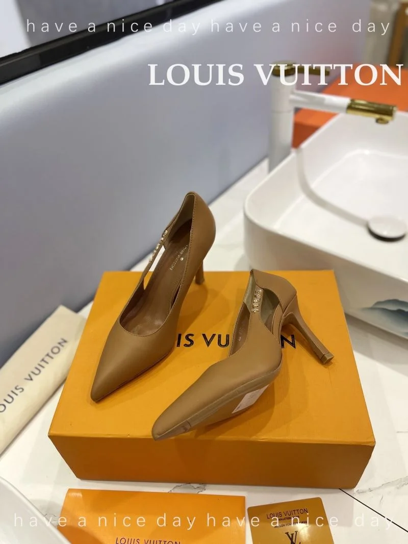 Cozy Louis Vuitton Heeled Shoes 31990
