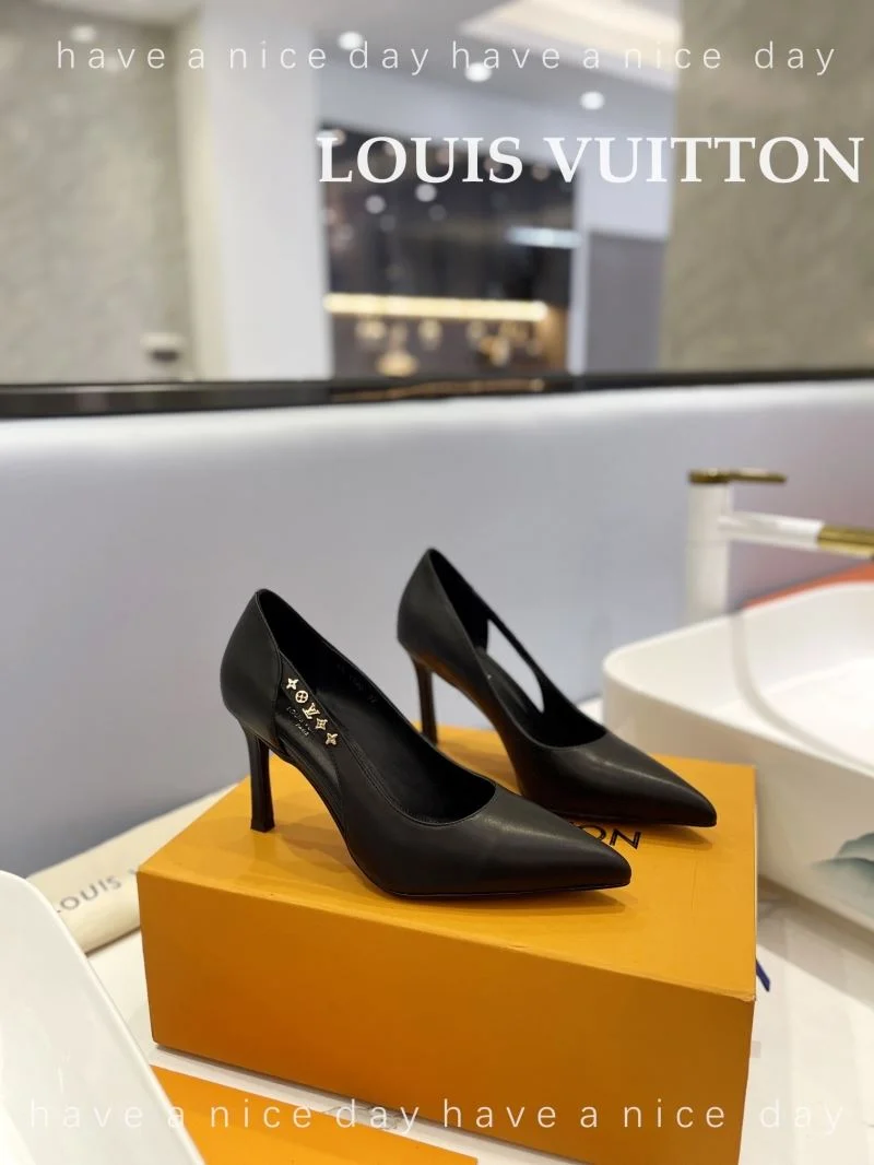 Bright Louis Vuitton Heeled Shoes 31976