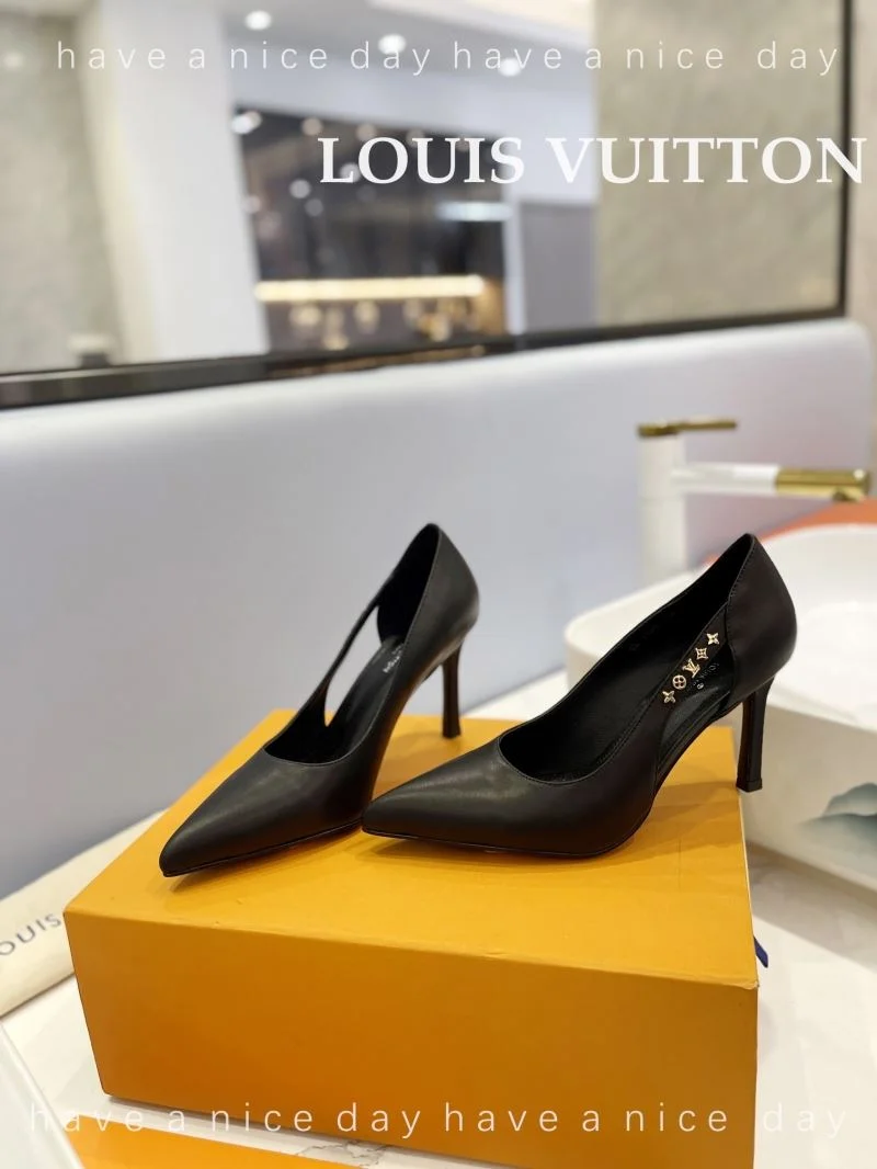 Bright Louis Vuitton Heeled Shoes 31976