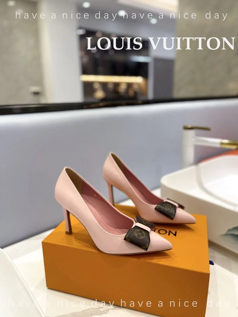 TechFriendly Louis Vuitton Heeled Shoes 31977