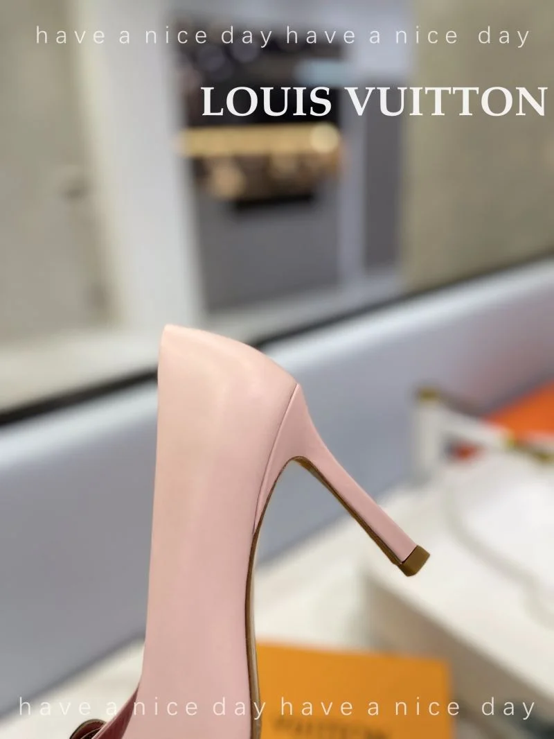 TechFriendly Louis Vuitton Heeled Shoes 31977