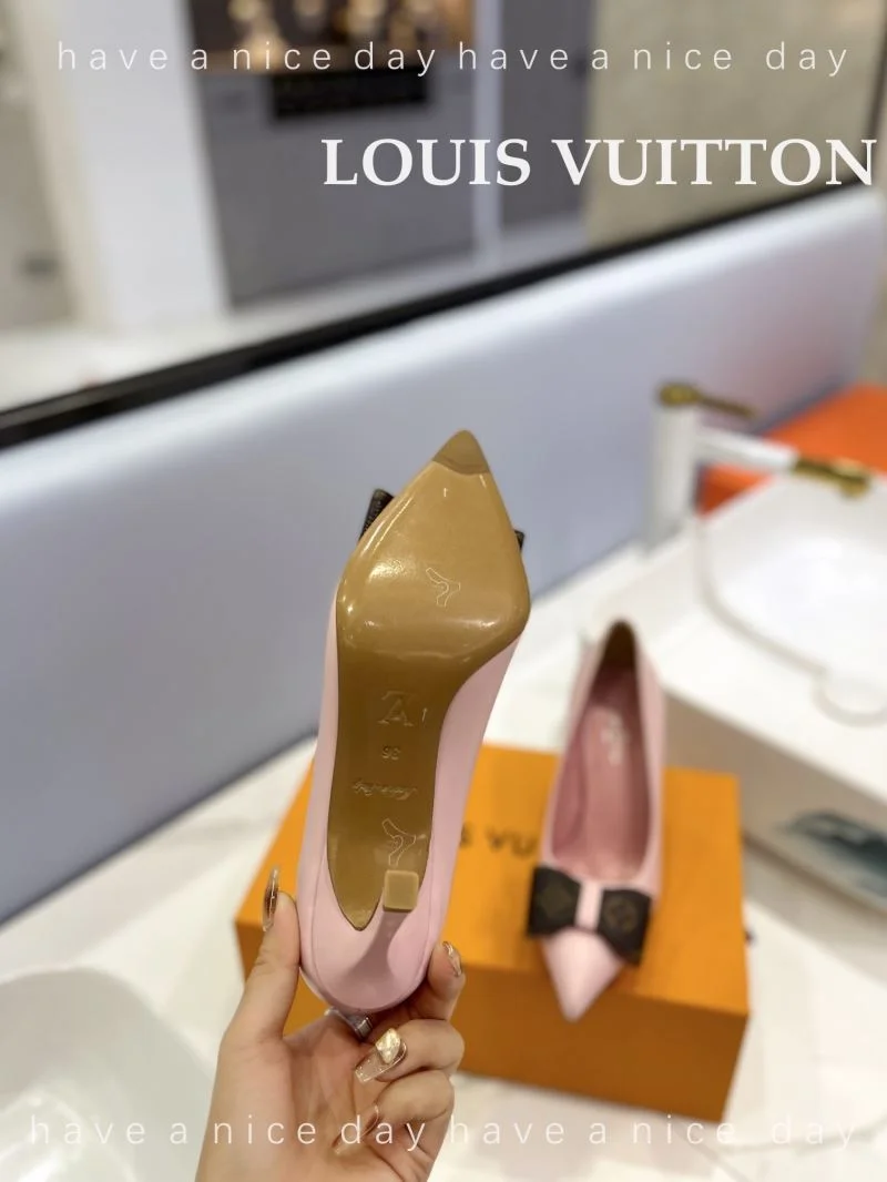 TechFriendly Louis Vuitton Heeled Shoes 31977