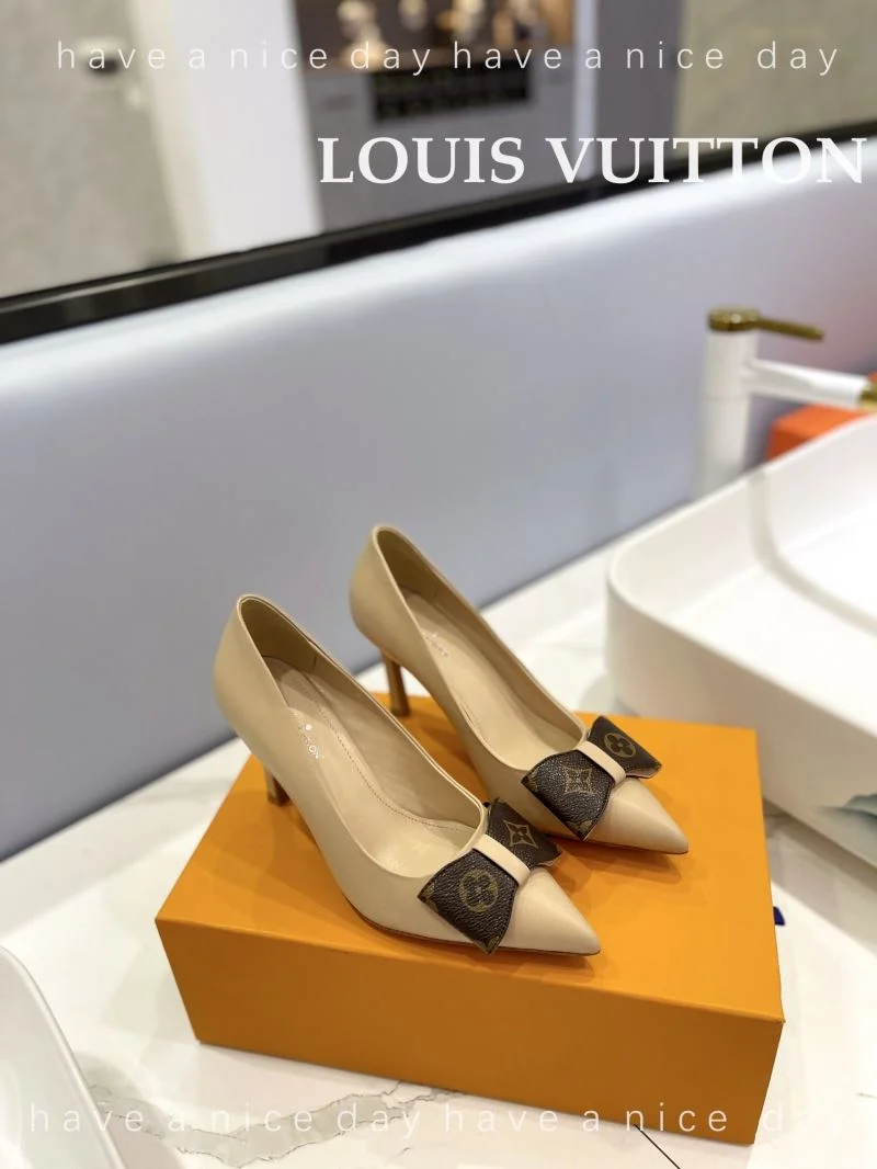 TopPick Louis Vuitton Heeled Shoes 31974