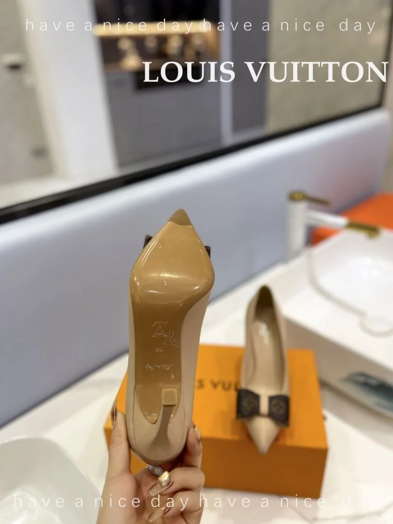 TopPick Louis Vuitton Heeled Shoes 31974