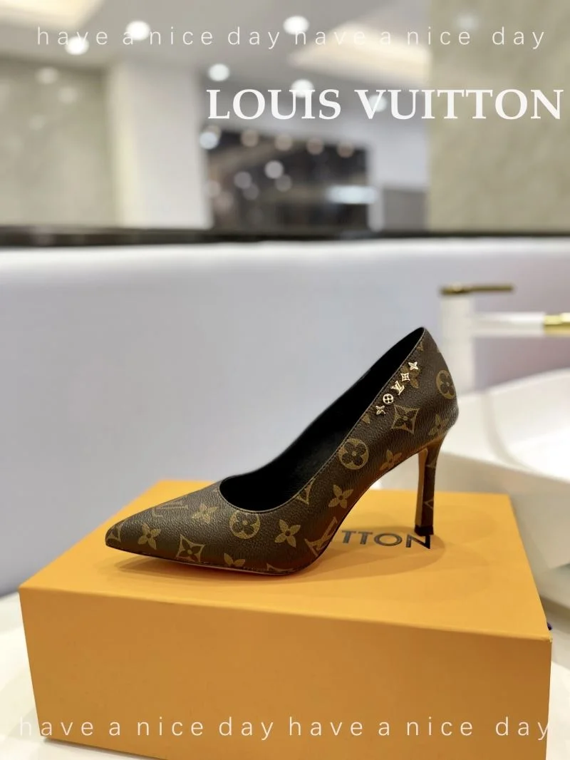Louis Vuitton Heeled Shoes Durable 31968