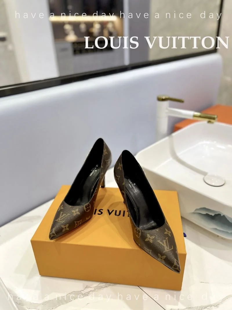 Louis Vuitton Heeled Shoes Durable 31968