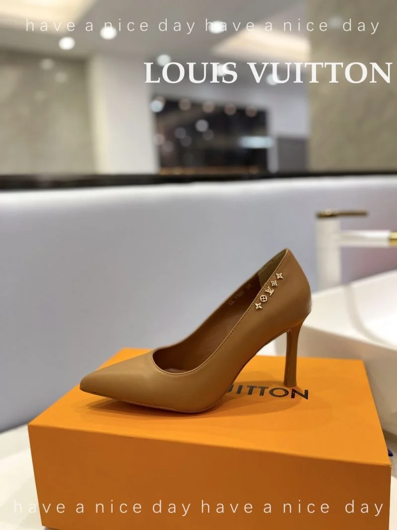 Louis Vuitton Heeled Shoes Sleek 31967