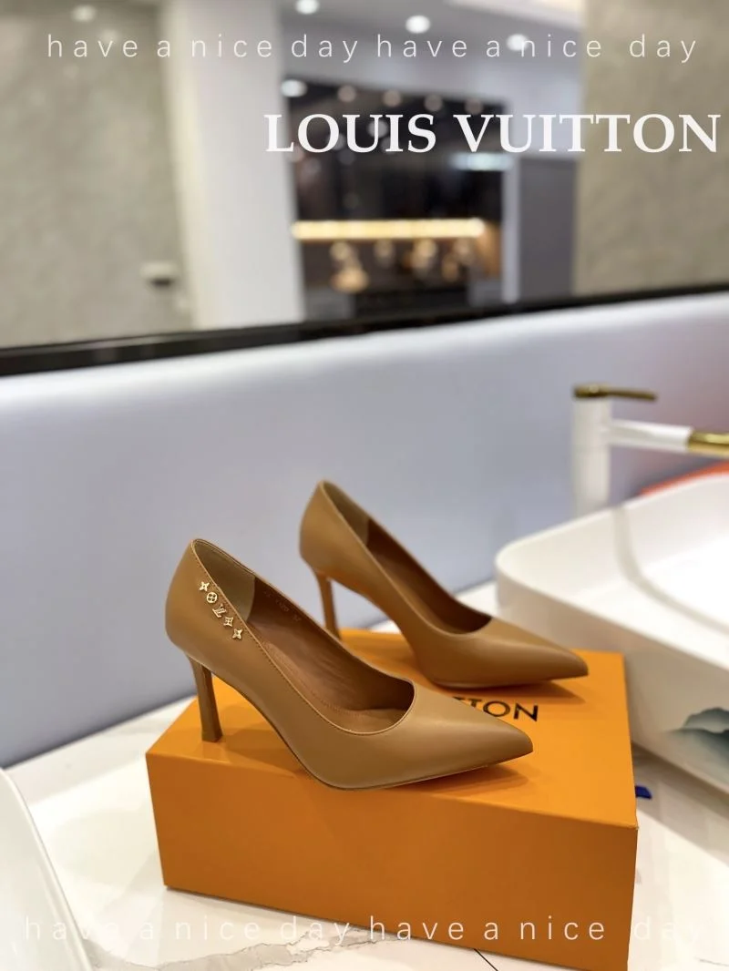 Louis Vuitton Heeled Shoes Sleek 31967
