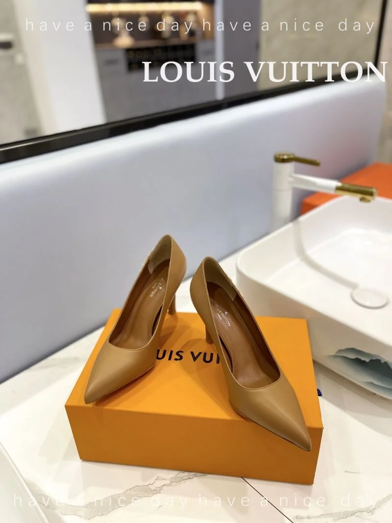 Louis Vuitton Heeled Shoes Sleek 31967
