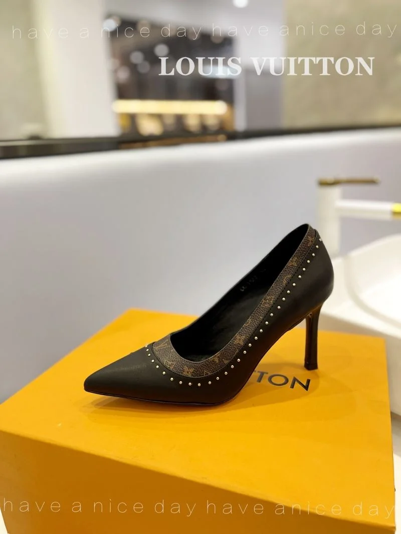 SunProtective Louis Vuitton Heeled Shoes 31965