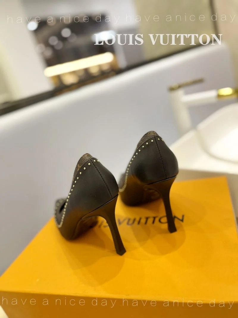 SunProtective Louis Vuitton Heeled Shoes 31965