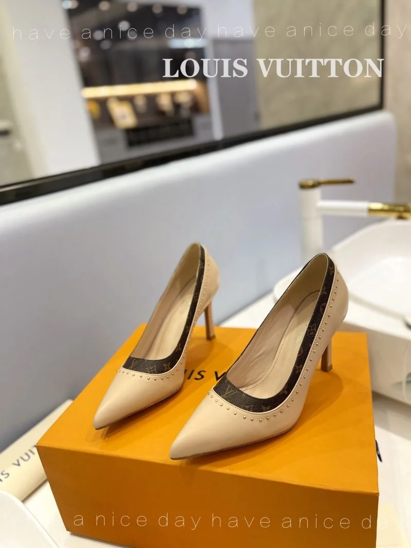 Louis Vuitton Heeled Shoes Breathable 31964