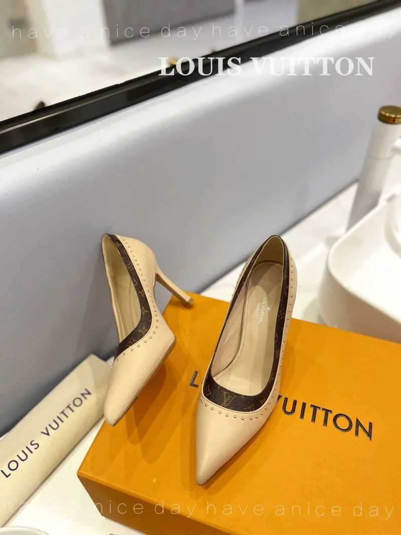 Louis Vuitton Heeled Shoes Breathable 31964
