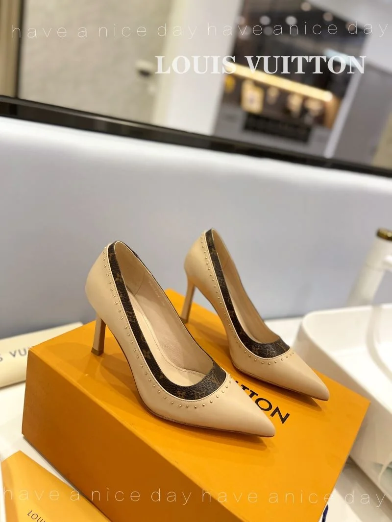 Louis Vuitton Heeled Shoes Breathable 31964