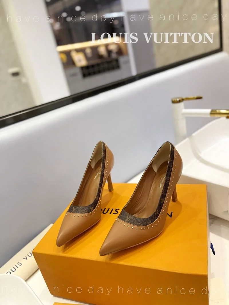 Vibrant Louis Vuitton Heeled Shoes 31953