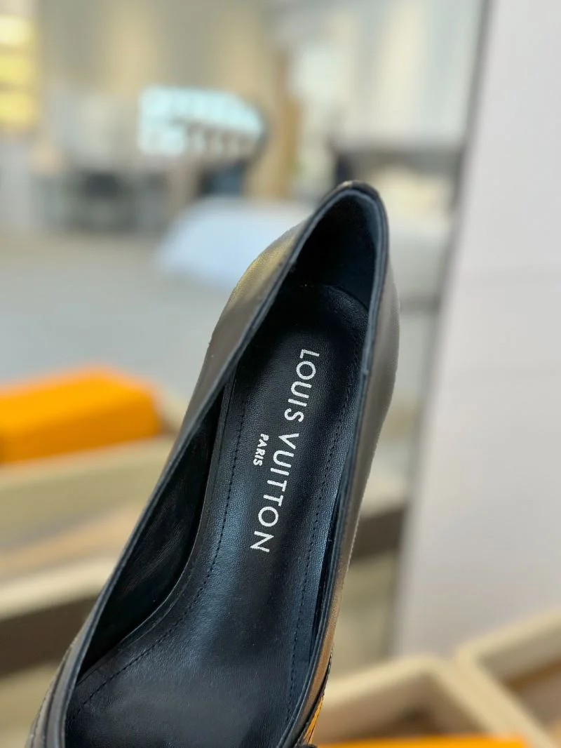 Louis Vuitton Heeled Shoes AllSeason 31951
