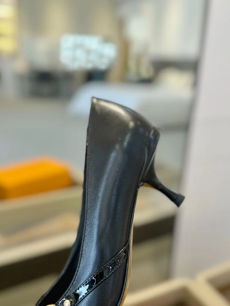 Louis Vuitton Heeled Shoes AllSeason 31951