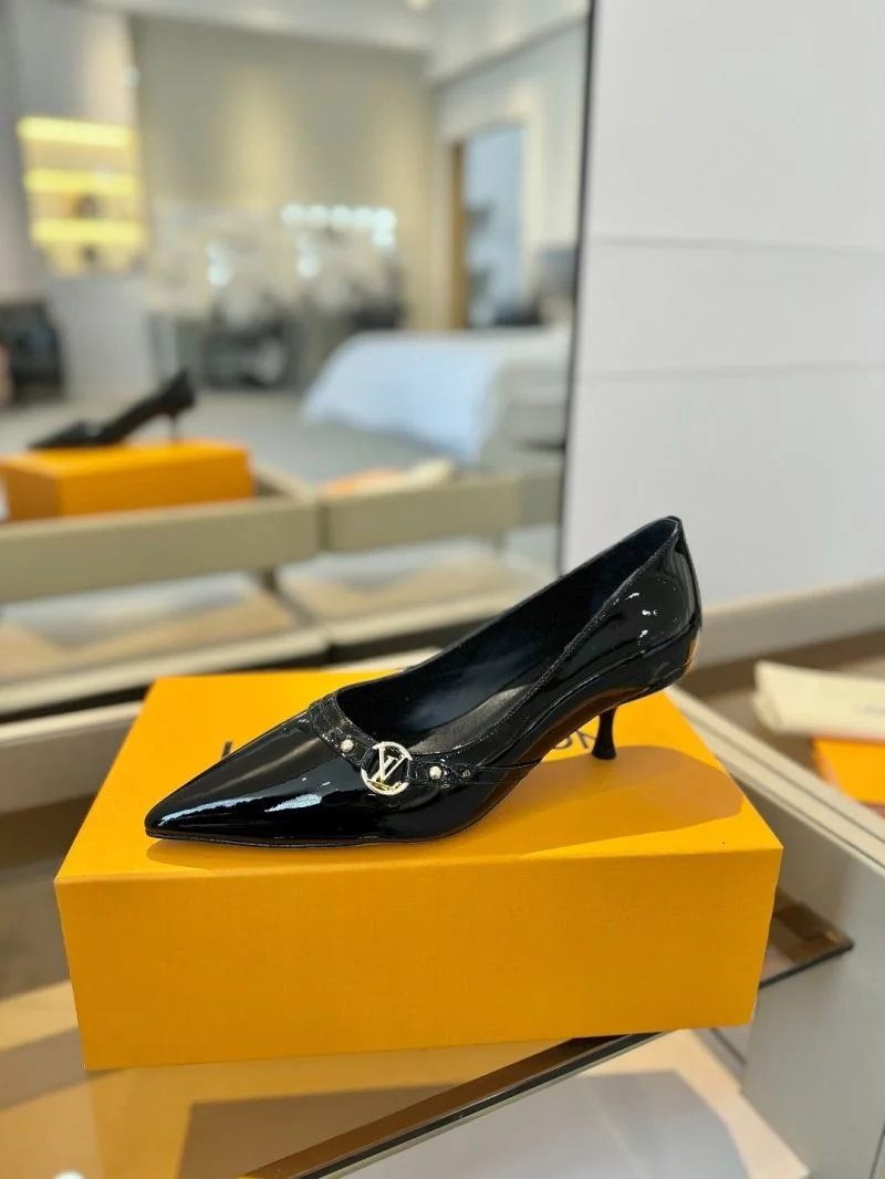 WaterResistant Louis Vuitton Heeled Shoes 31952