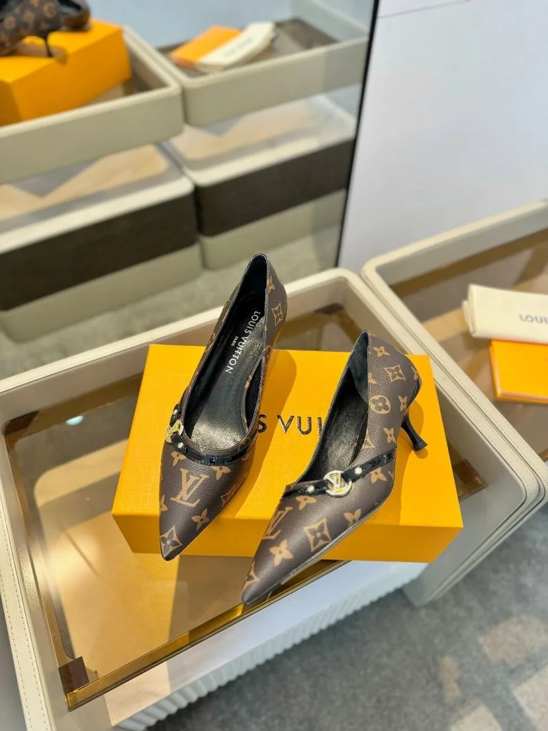 ModernLook Louis Vuitton Heeled Shoes 31948