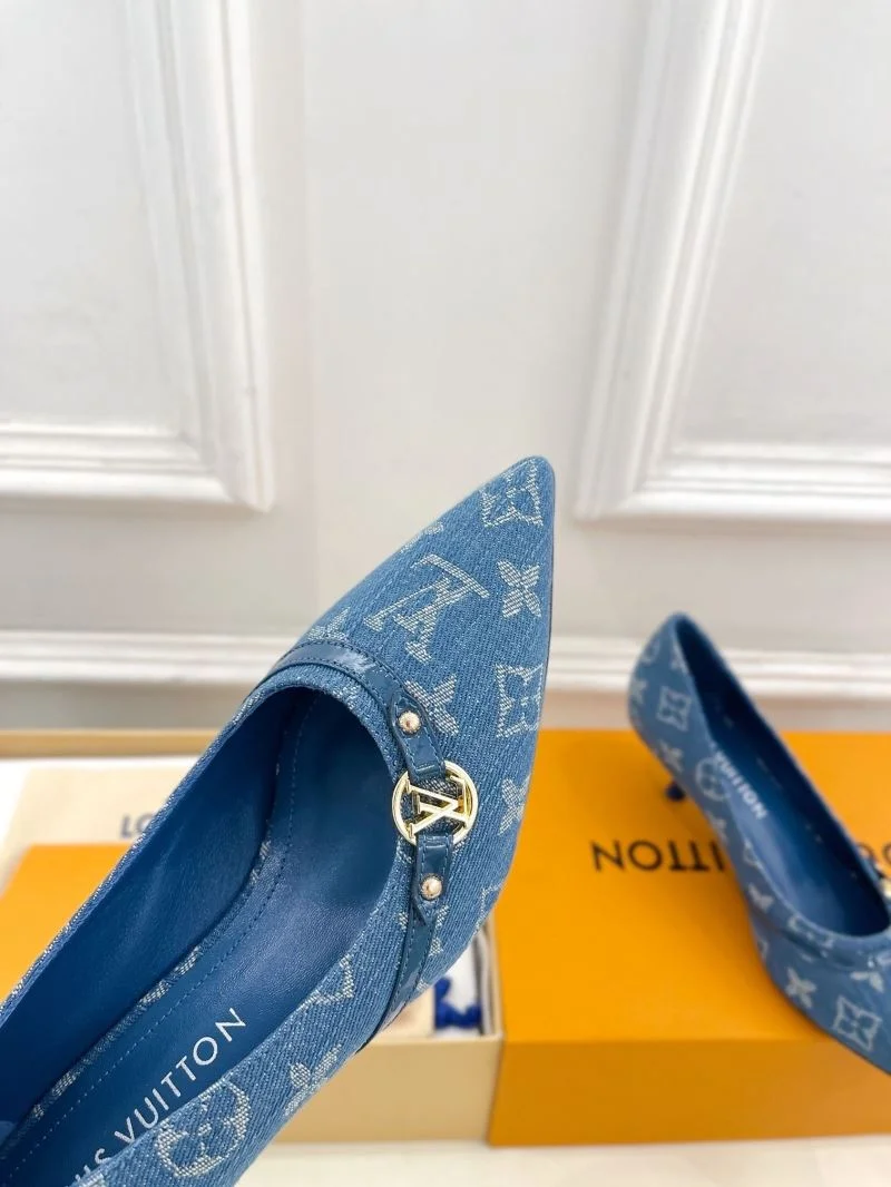 Louis Vuitton Heeled Shoes MoistureWicking 31266
