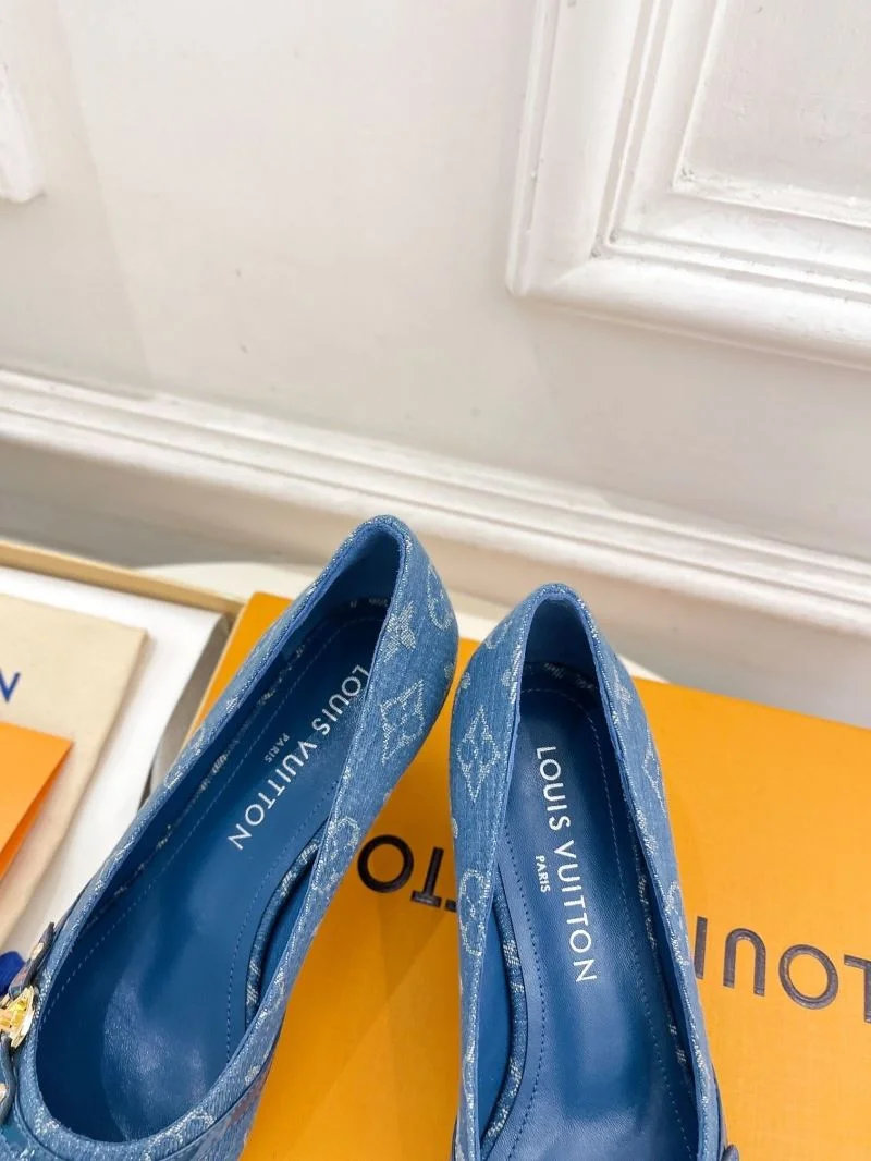 Louis Vuitton Heeled Shoes MoistureWicking 31266