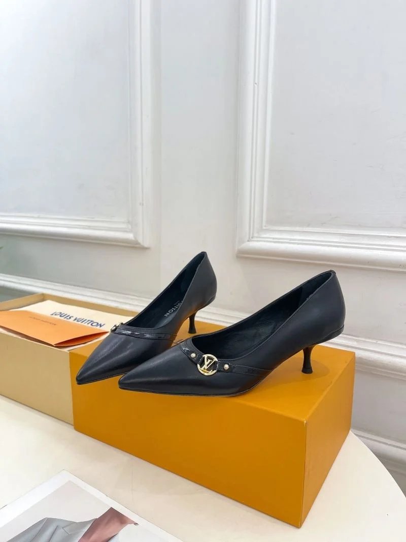 Trendsetting Louis Vuitton Heeled Shoes 31254